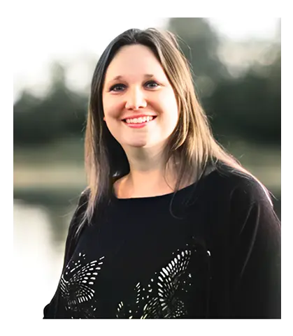Coach Jennifer Nakata